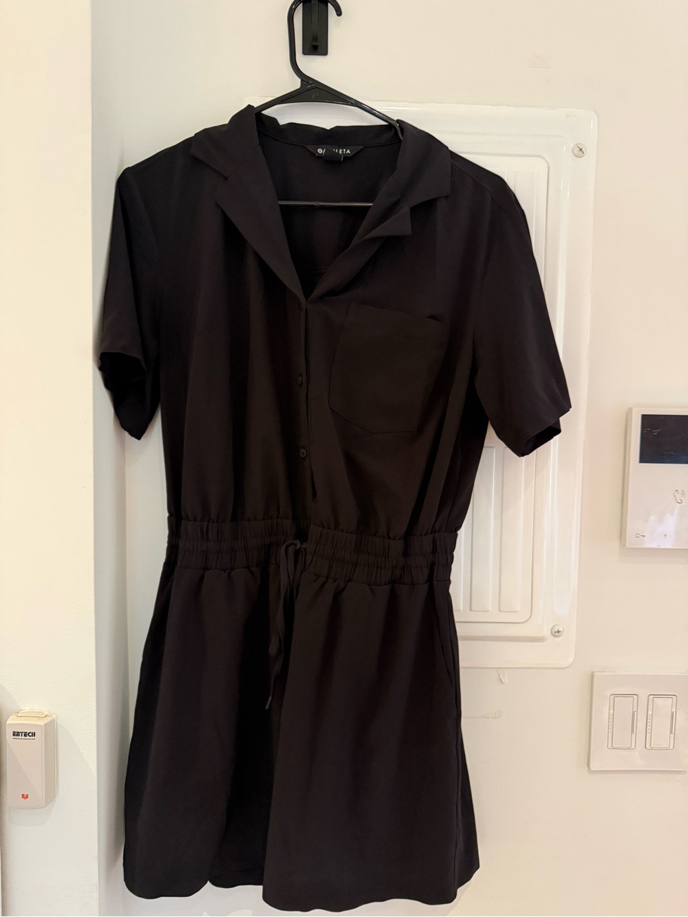 Athleta Black Short-Sleeve Drawstring Waist Mini Dress